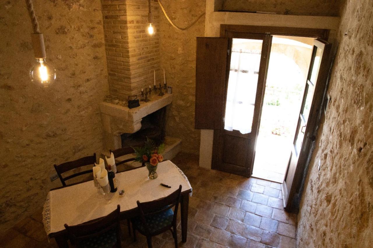Bed and Breakfast Charme In Perillis à Popoli Extérieur photo
