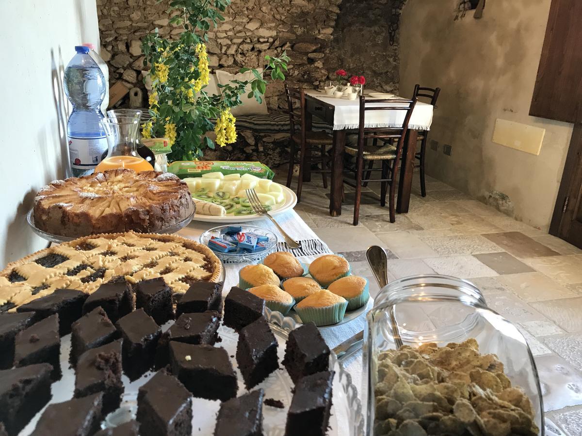 Bed and Breakfast Charme In Perillis à Popoli Extérieur photo