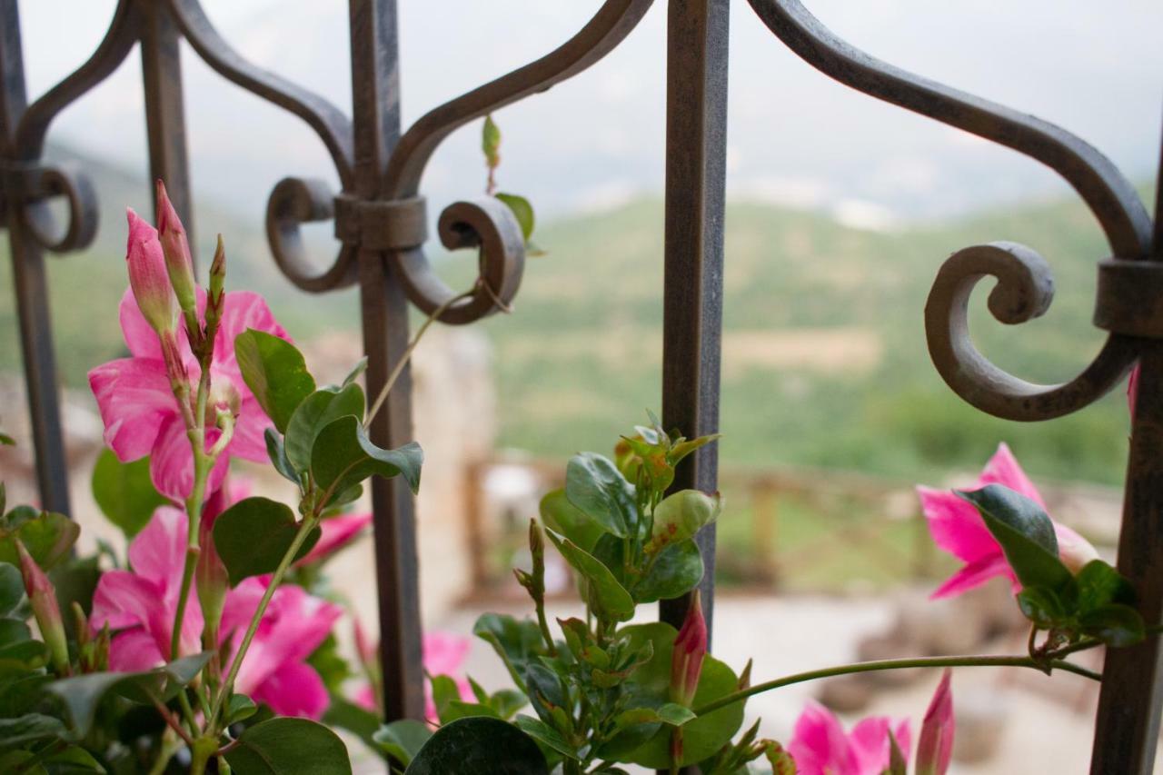 Bed and Breakfast Charme In Perillis à Popoli Extérieur photo